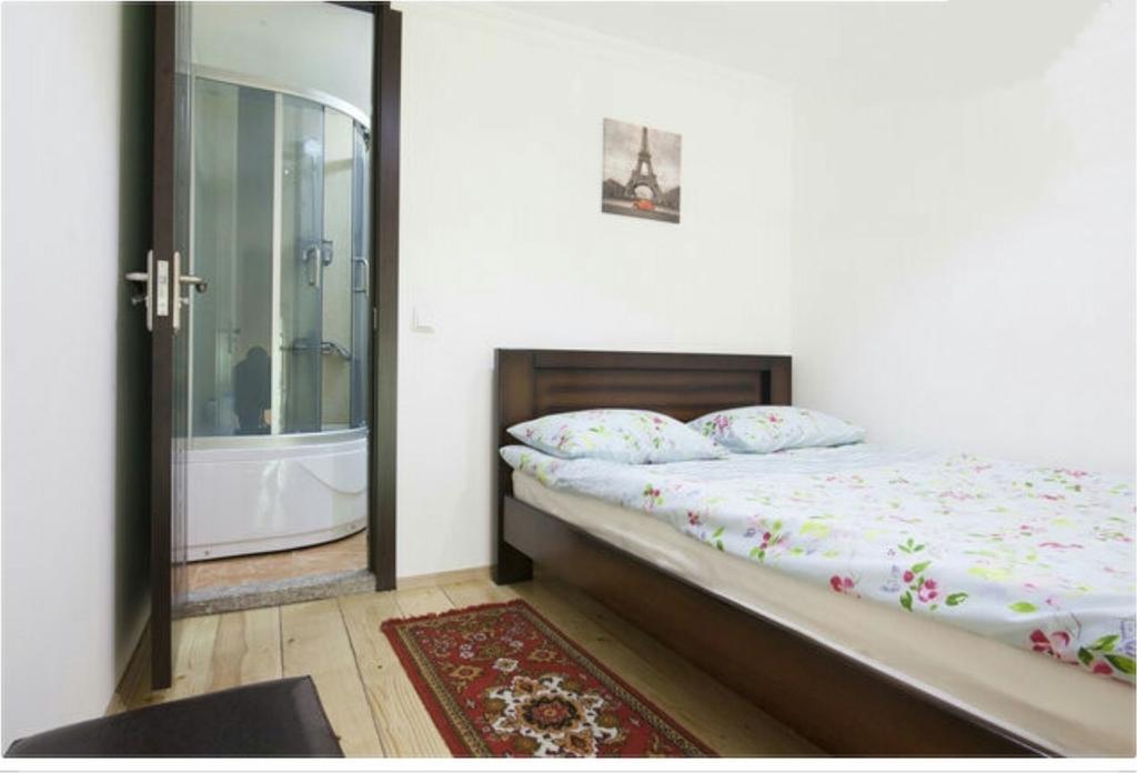 Old Tbilisi Trio Apartments ห้อง รูปภาพ