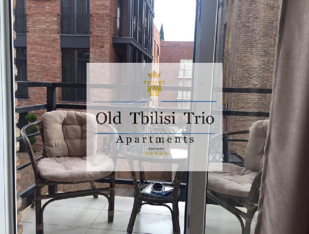 Old Tbilisi Trio Apartments ภายนอก รูปภาพ